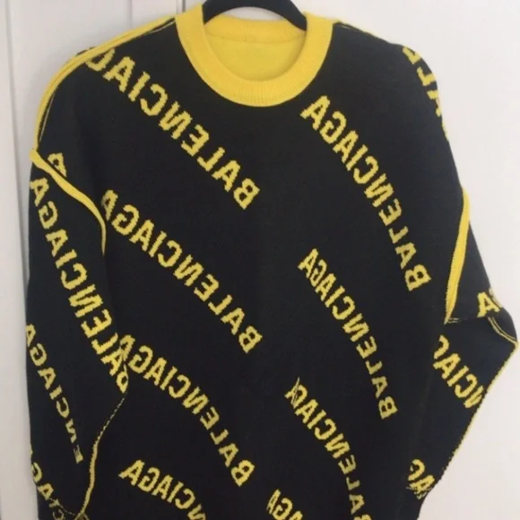 Balenciaga Reversible Sweater Unisex - Picture 4 of 5